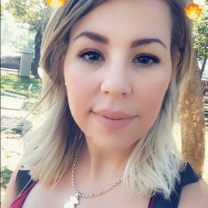 Meet your Posher, Malvina